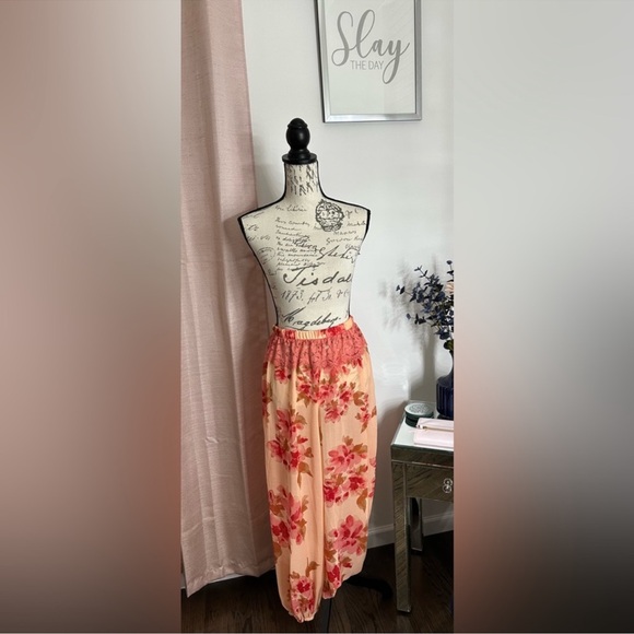 EUC Monday Morning Lounge Pants - Picture 4 of 7